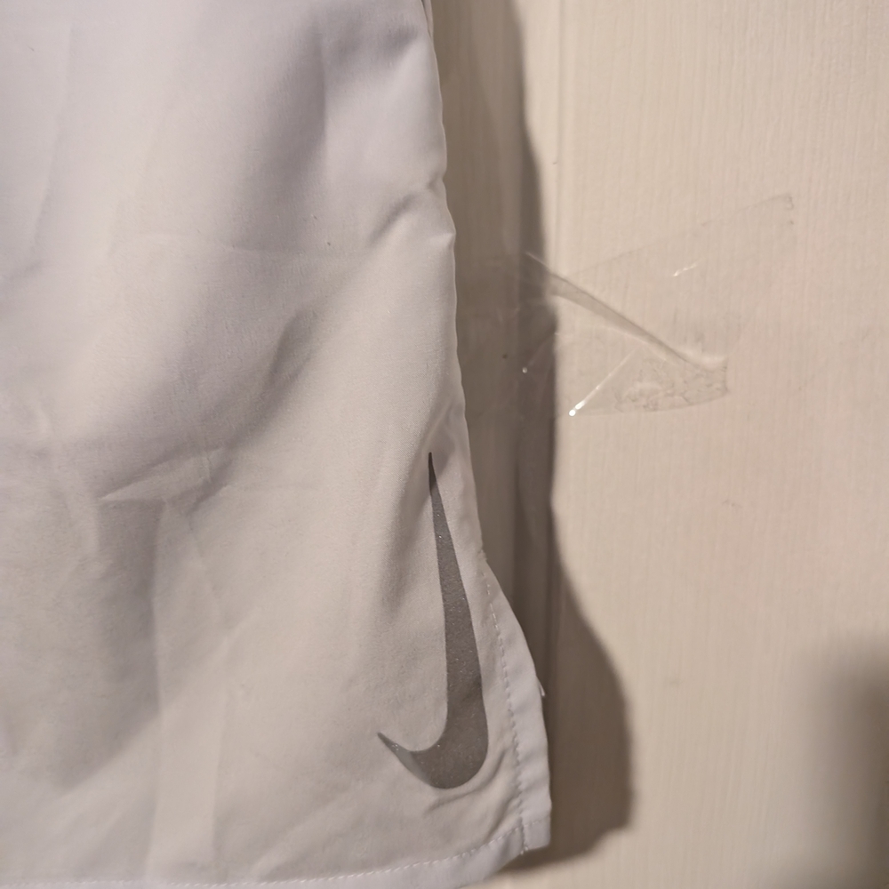 Women's Nike Running Workout Shorts Size Large - Picture 2 of 9